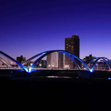 相模川　あゆみ橋の夜景